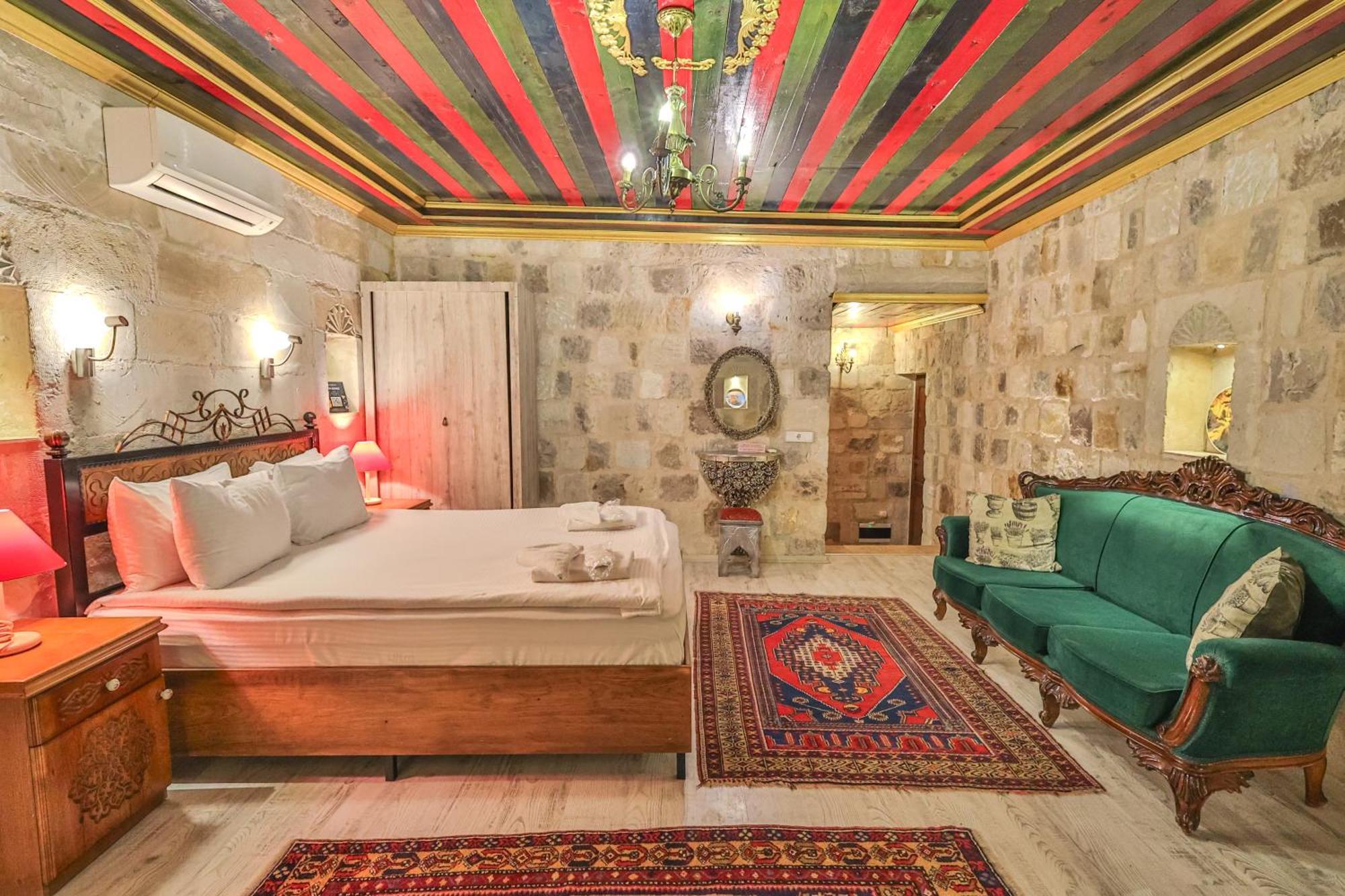 Bedrock Cave Hotel (Adults Only) Göreme Eksteriør bilde