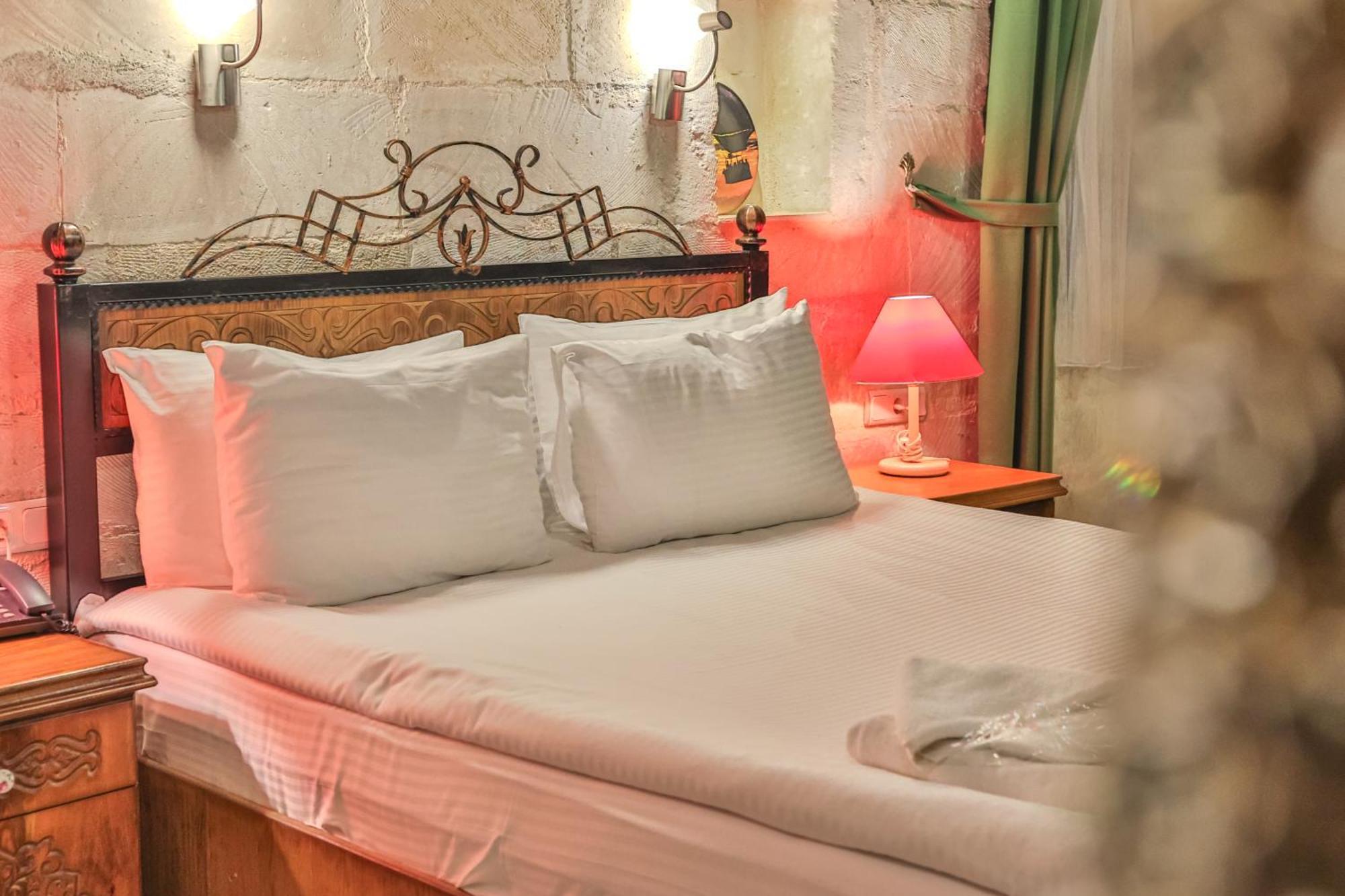 Bedrock Cave Hotel (Adults Only) Göreme Eksteriør bilde